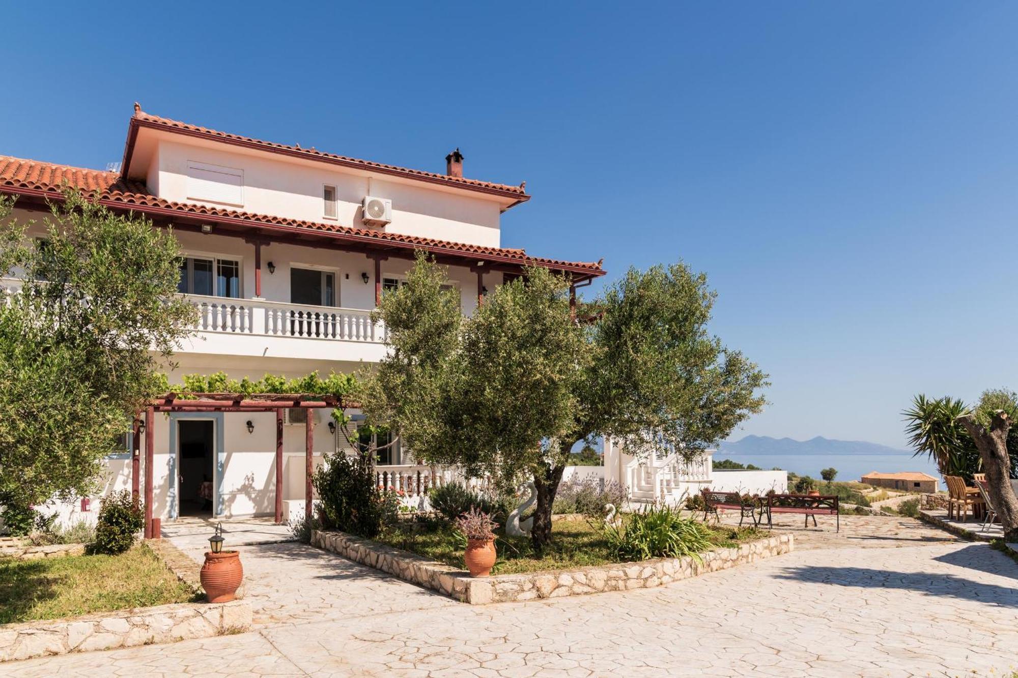 Mikro Nisi Studios & Apartments Agios Nikolaos  Exterior foto