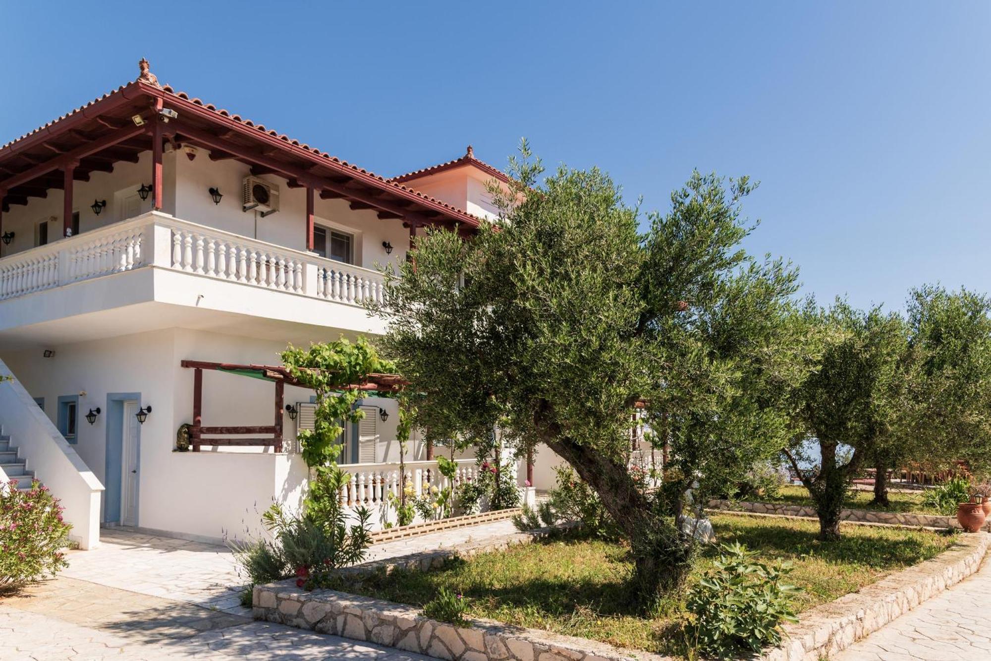 Mikro Nisi Studios & Apartments Agios Nikolaos  Exterior foto