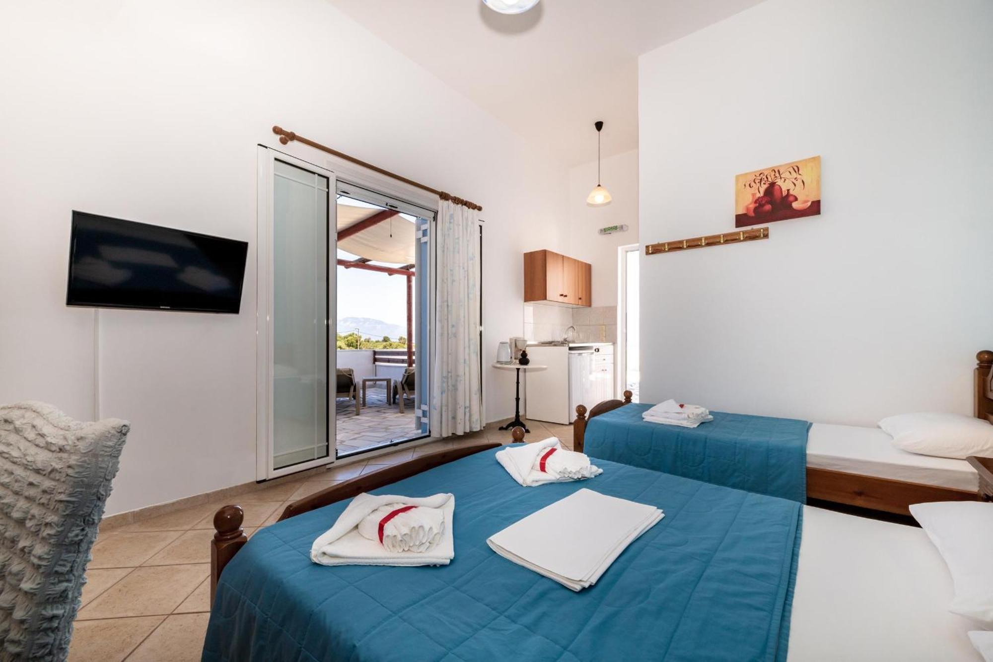 Mikro Nisi Studios & Apartments Agios Nikolaos  Exterior foto